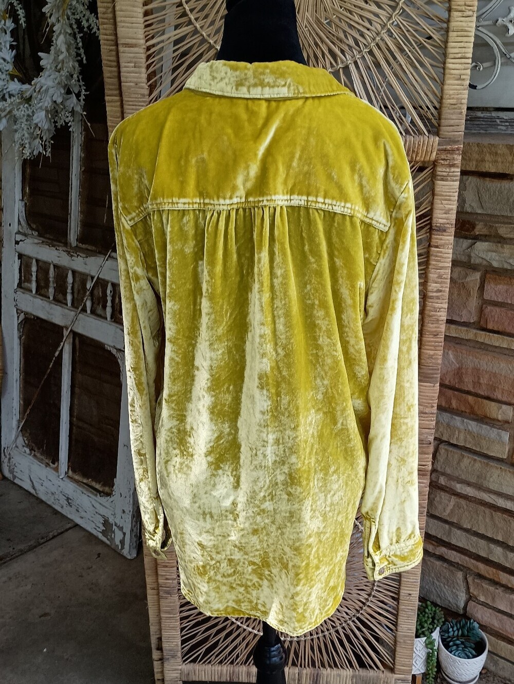Pilcro Anthropologie Velvet Button Down Shirt in Mustard Yellow_12 - Picture 6 of 8